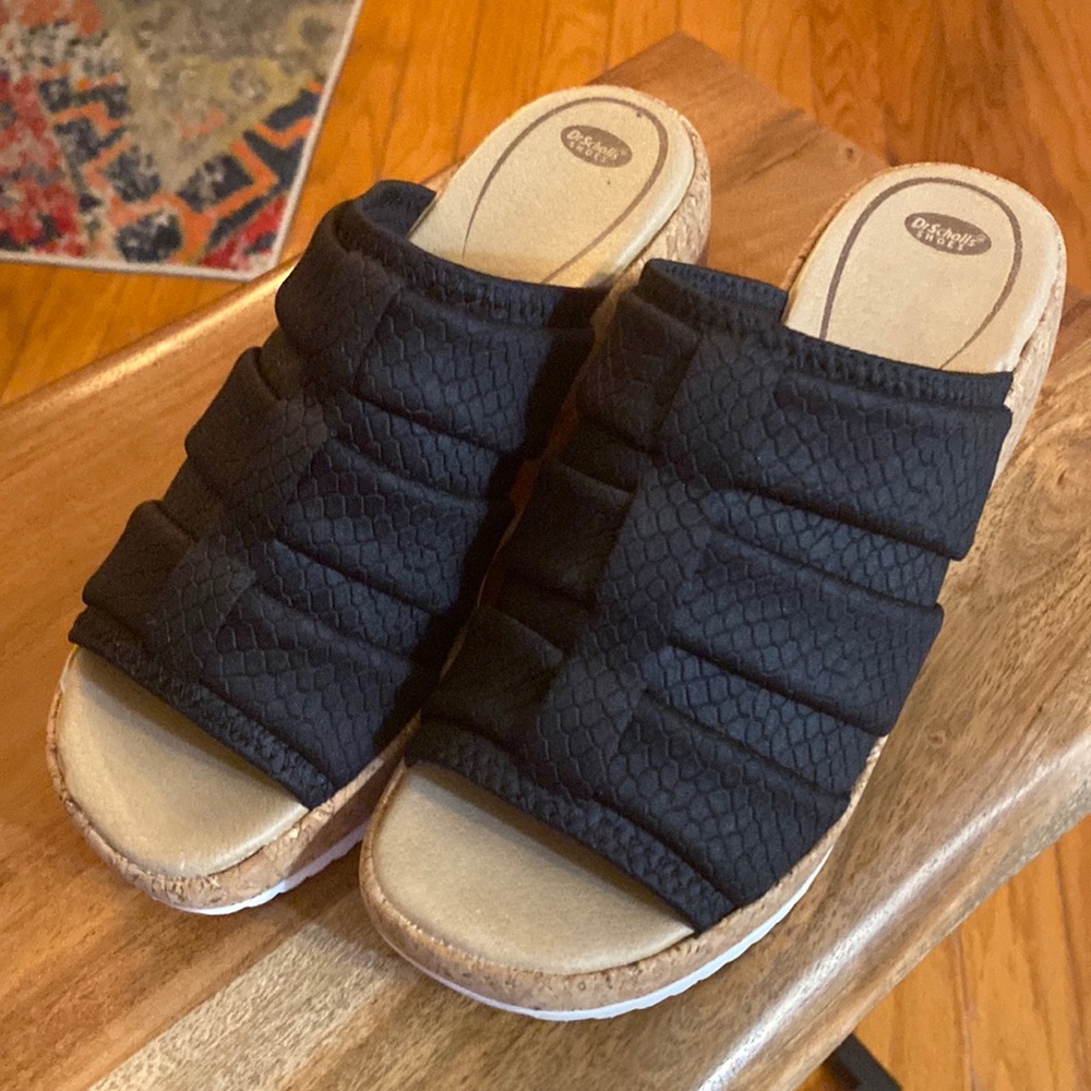 Comfortable and Stylish Dr. Scholl’s wedges worn once. Excellent Condition.